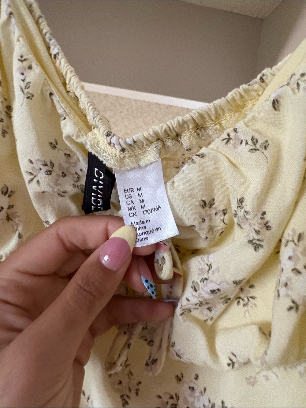 Dress Subcategory Identification - Picture 3 of 3